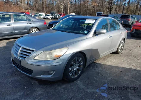 2009 Hyundai Genesis 3.8 z USA, uszkodzony, nr VIN KMHGC46E79U039511